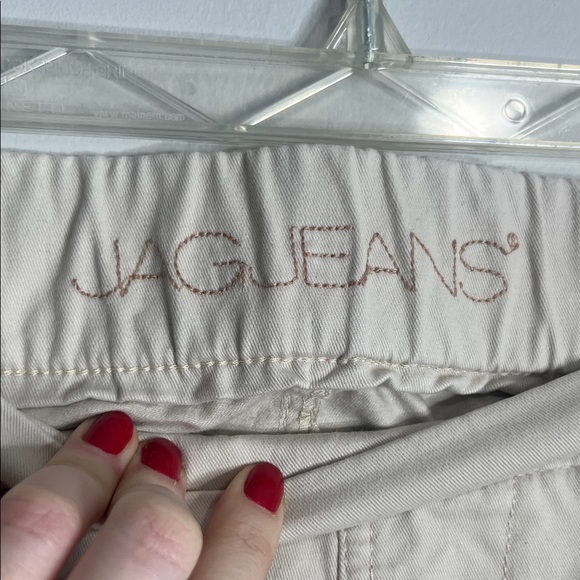 Jag Jeans Women's Light Tan Bermuda Shorts - Picture 2 of 4